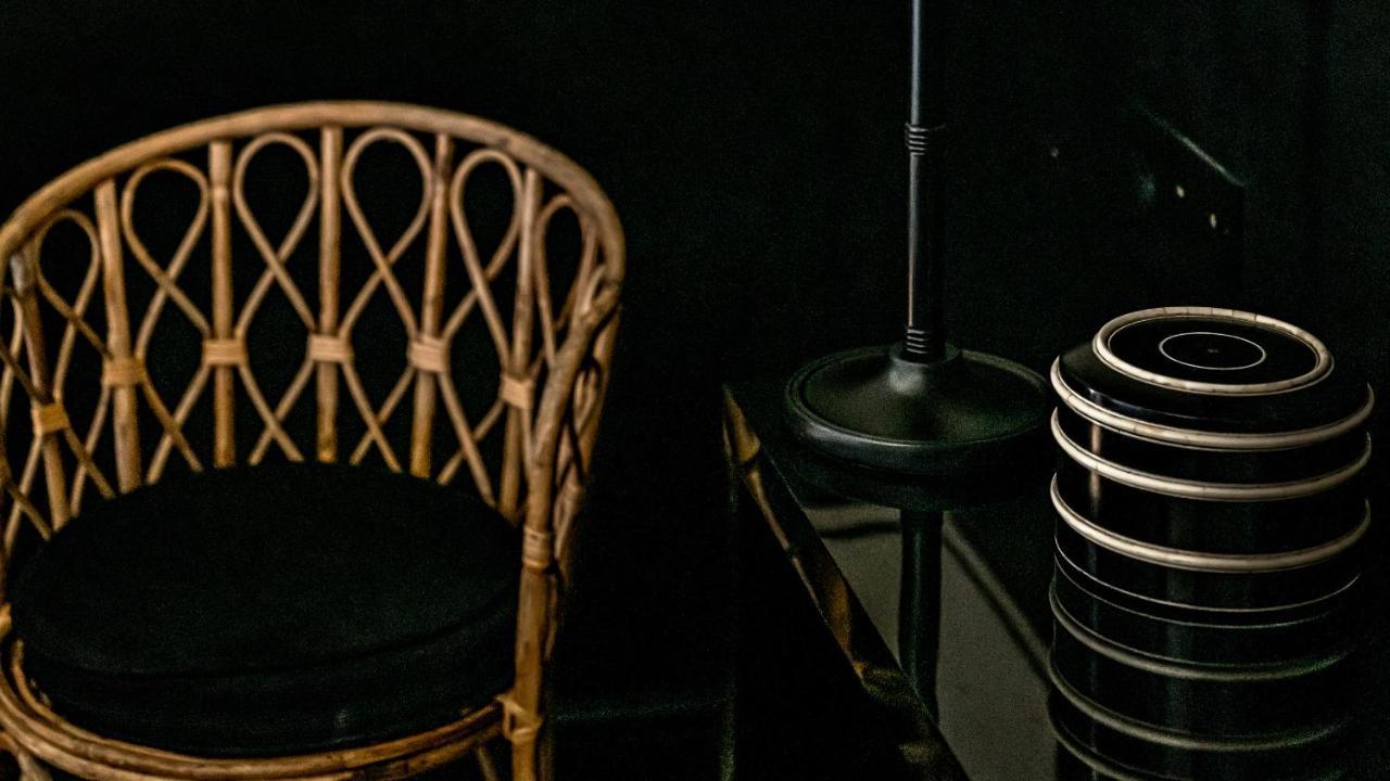 Monsieur George Hotel & Spa - Champs-Elysees Párizs Kültér fotó A rattan chair