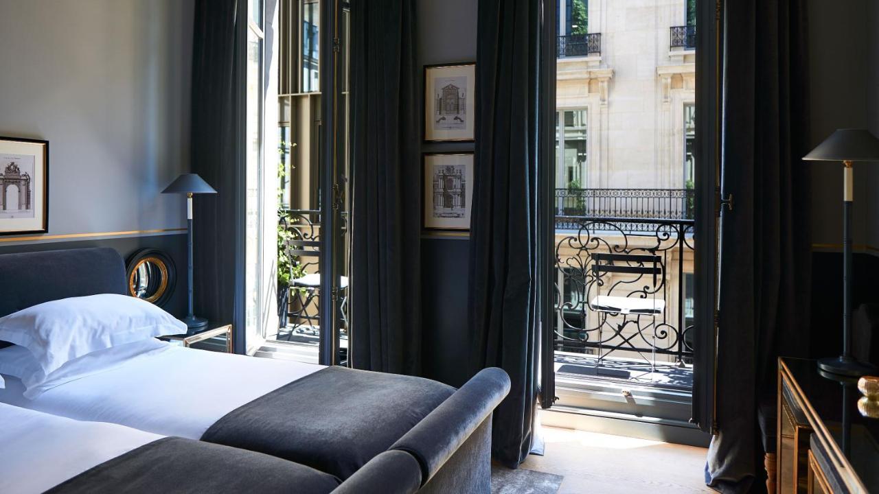 Monsieur George Hotel & Spa - Champs-Elysees Párizs Kültér fotó A room at the Hotel 57